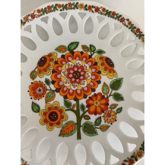 Lot of 2 Schmidt Porcelana Porcelain Brasil MOD FLOWER RETRO Plates Reticulated - Picture 2 of 5